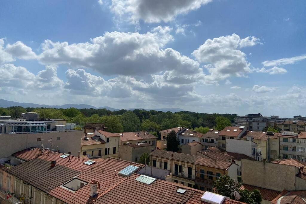 Viareggio Suite A 50 Metri Dal Mare Exterior foto