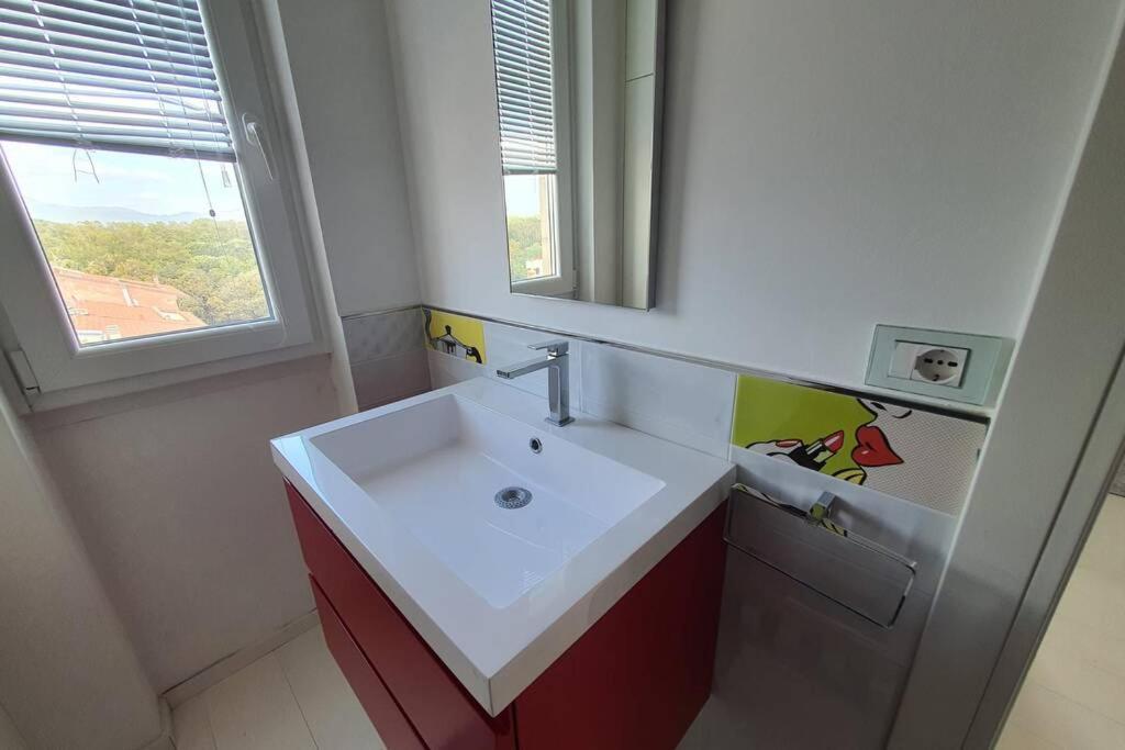 Viareggio Suite A 50 Metri Dal Mare Exterior foto